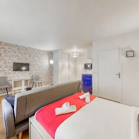 Magnifique La Avec Parking Apartment